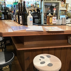 料理人の手さばきを眺めながら、ワクワクしつつ一杯を楽しむのが居酒屋の醍醐味◎