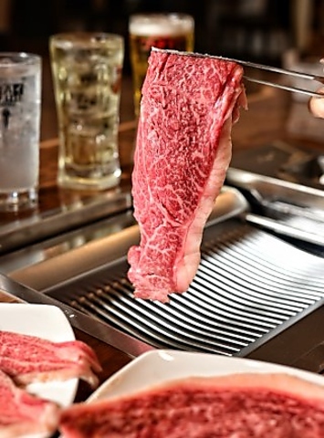 自社牧場で育てた鮮度抜群の県産和牛。本物の味をリーズナブルに堪能できます♪