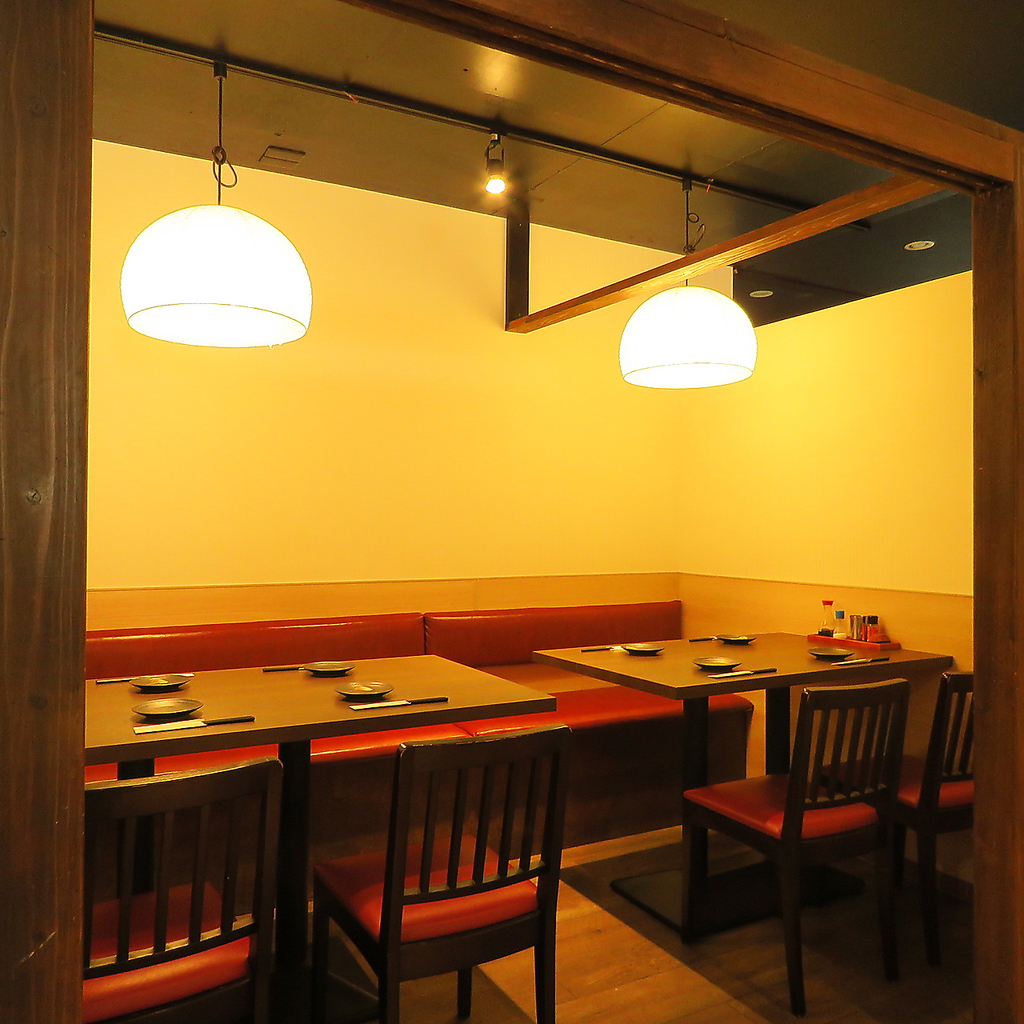 仲間とワイワイ美味しい料理とお酒を楽しみたい…そんな時は是非個室へどうぞ！ご予約はお早めに！