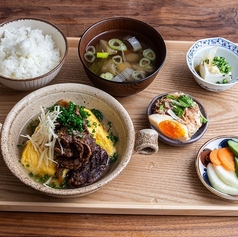 出汁巻き玉子定食　牛しぐれ煮