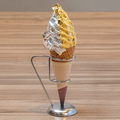 料理メニュー写真&nbsp;【金箔＆銀箔の豪華競演】金澤箔ソフトクリーム