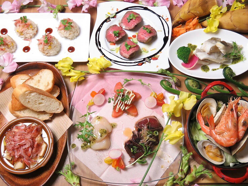 季節素材を使った人気の飲み放題付きコース(4500円から)