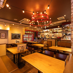 梅田ワイン酒場 バルミチェの雰囲気2