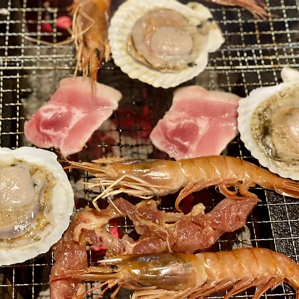 マテラ豚の他にも牛肉や魚介類の持ち込みOK！持ち込み料も無料！バーベキューを存分に楽しめる環境！