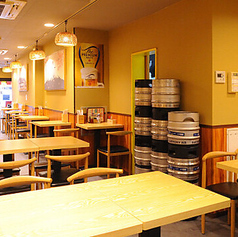 6名様のテーブル席です。