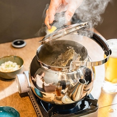 【はじめての方にもおすすめ】やかん蒸し食べ放題"かき小屋セット"の写真