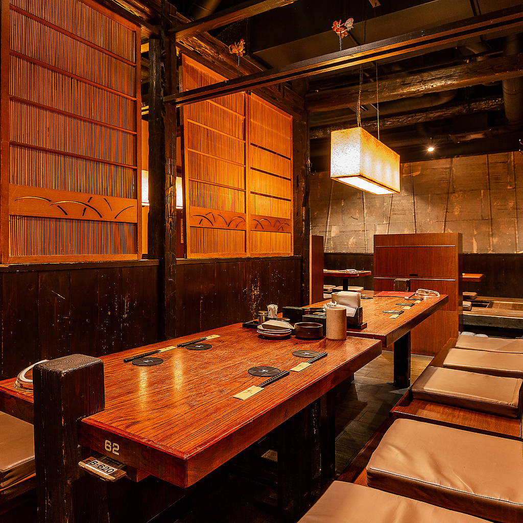 落ち着く木造の店内は最大50名様迄宴会OK!!人気の掘りごたつでくつろげます☆