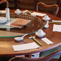 お食事から会食まで。洗練された空間で特別なひとときを