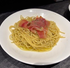 生ハムのアーリオオーリオ