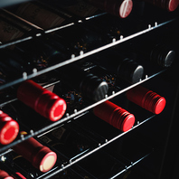 豊富なワインとワインセラーでの徹底した温度管理