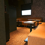 当店は全席喫煙可能です◎ゆっくりと過ごしたい方にピッタリな空間をご提供します！※画像は系列店