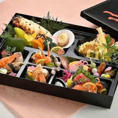 持ち帰り箱御膳653