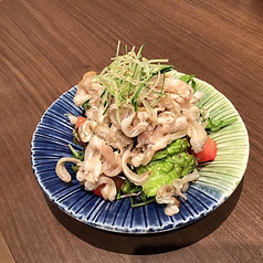 ミミガーのバンバンジーサラダ