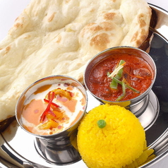 毎日17時まで◎ランチに8種類のカレーをご用意