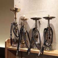 昼のランチから夜のシーシャまで欲張りに楽しむスタイル