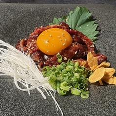 ユッケ風炙りレアステーキ