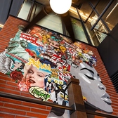TGI FRIDAYS ティージーアイフライデーズ 神奈川芸術劇場店の雰囲気3