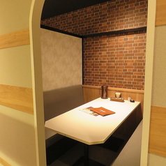 テーブル席ご用意しております。