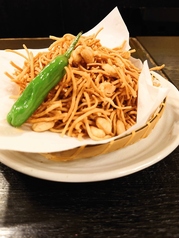 揚げそばの蕎麦ピー