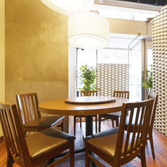 2名様からご案内可能な最適なお席を完備しております!