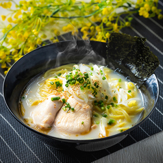 濃厚鶏白湯ラーメン