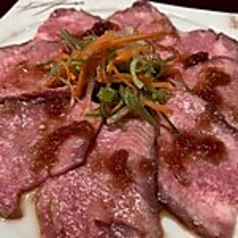 牛タン刺し(低温調理)