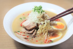 牛骨チャーシュー麺