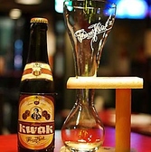 当店では、ビールだけで180種以上を取り揃えています。中でもベルギービールの種類が豊富に揃っています。フルーティーなものから濃厚なスタイルまで、初心者から愛好者まで、さまざまな味わいを楽しめるので、ぜひお気軽にお試しください！