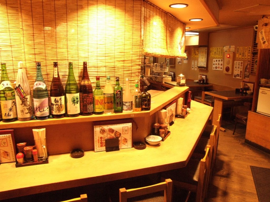 座席レイアウトの【3】　カウンター10席ございます。二人で来たらこちらかカウンターがオススメ♪