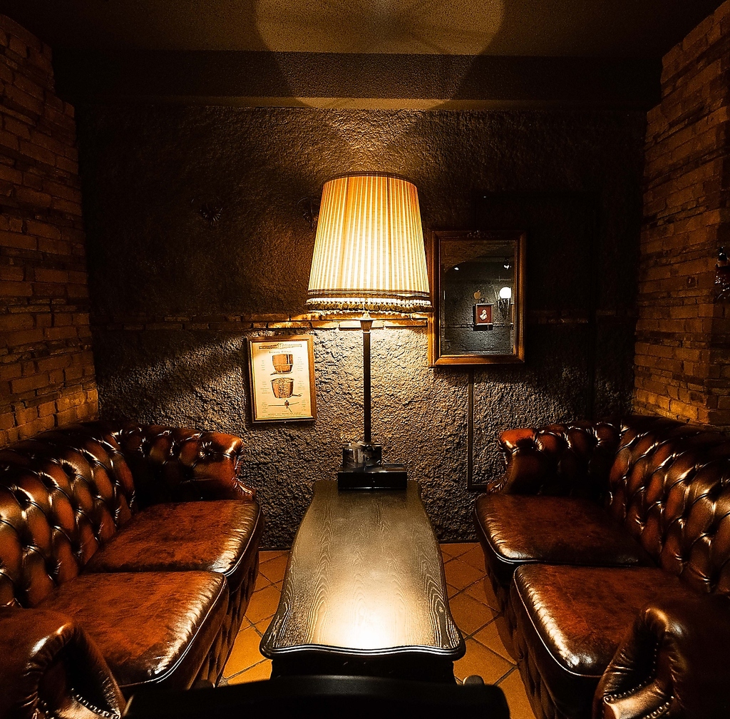 ゆったりソファー席でのんびり大人女子会をお愉しみ頂けます♪