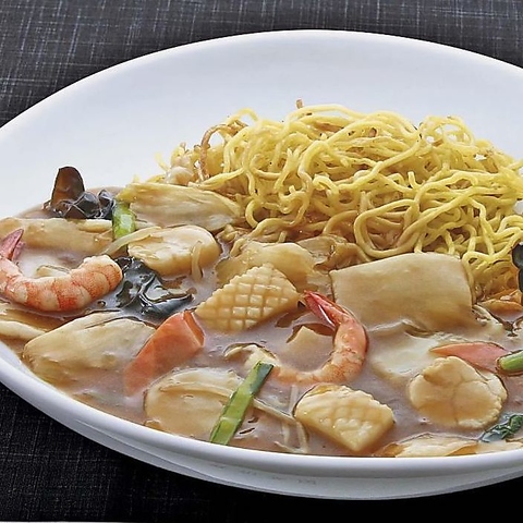 【旨味たっぷり五目あんが麺に絡む幸せ】五目あんかけ焼そばの写真