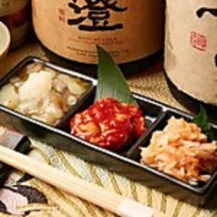 珍味三点盛り(たこわさ、チャンジャ、梅水晶)