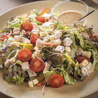 栄養バランスに配慮した、こだわりの料理をご用意◎