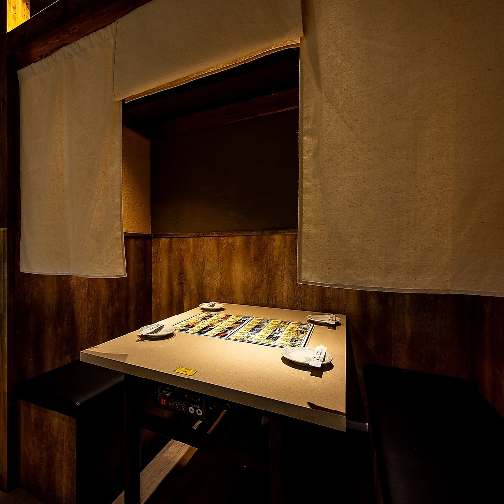 ご宴会や女子会、ビジネスシーンなどに最適な個室