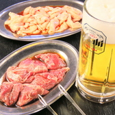 ガンバレセット◎みんなを応援、ガンバレセット。生中＋豚2品が選べる。まずはこのセットから注文してみよう！　1,210円（税込）