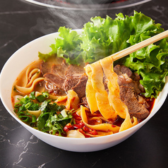 ランチ特製牛肉麺!!女子会におすすめ♪