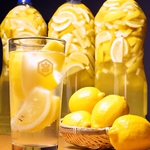「ヤミツキレモンサワー」450円おかわりは100円引きでお飲み出来ちゃいます！レモンサワーで乾杯！