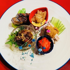 チャイニーズキッチンTAKUMIの前菜盛り合わせ◎の写真