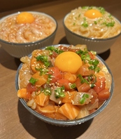 海鮮ユッケ丼、甘エビユッケ丼、イカユッケ丼