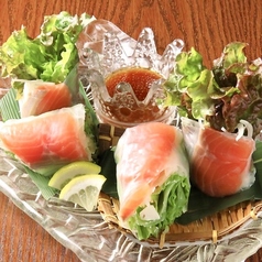 サーモンとチーズの生春巻