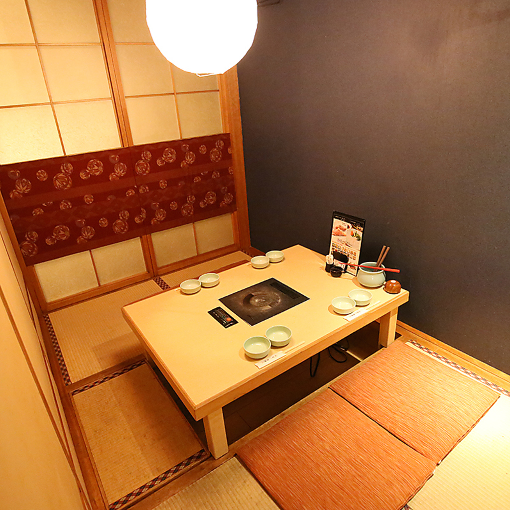 【完全個室】純和風の掘りごたつ個室。プライベート空間でお食事を♪