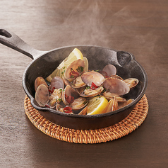 アサリのガーリック白ワイン蒸し