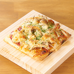 たっぷり三種木の子のチーズピザ