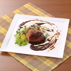 ハンバーグステーキ 秋野菜と赤ワインソース