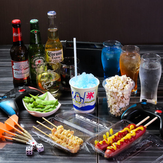 Switch・ダーツ・シーシャも！お祭り気分で呑めるアミューズメントバーの写真