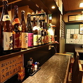 カウンターは12席ございます。