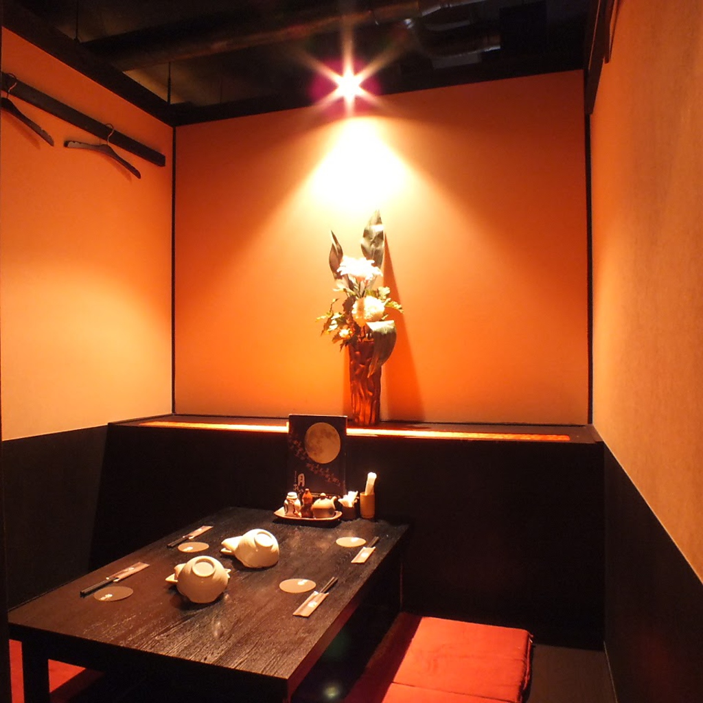 女子会にも人気の「月あかり」！人気の秘密は全17室の完全個室空間♪※系列店