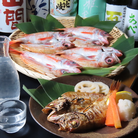 本枯れ節から取る本格出汁を使用した新潟料理を心ゆくまで…。もてなしの場に"だしや"