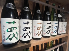 日本酒の品ぞろえには自信あります！