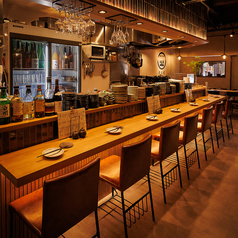 臨場感満載のカウンター席を10つご用意しております。